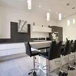 Spacious 4 Bedroom With Sunny Terrace * Канны
