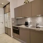 Spacious 4 Bedroom With Sunny Terrace Канны