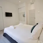 Spacious 4 Bedroom With Sunny Terrace Канны