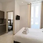 Spacious 4 Bedroom With Sunny Terrace * Канны