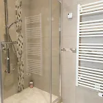 Апартаменты Spacious 4 Bedroom With Sunny Terrace *