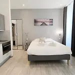 Spacious 4 Bedroom With Sunny Terrace Апартаменты Канны