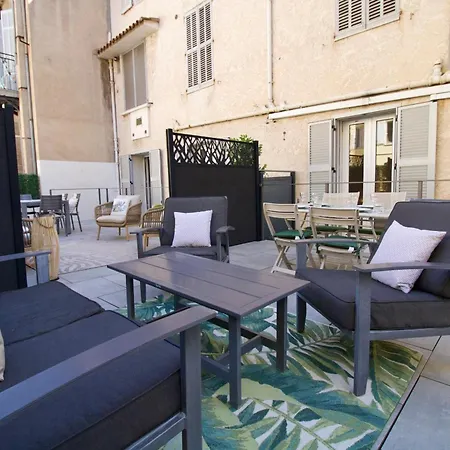 Spacious 4 Bedroom With Sunny Terrace Апартаменты