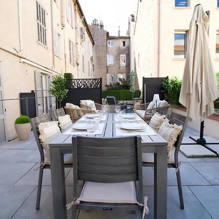 Spacious 4 Bedroom With Sunny Terrace * Cannes
